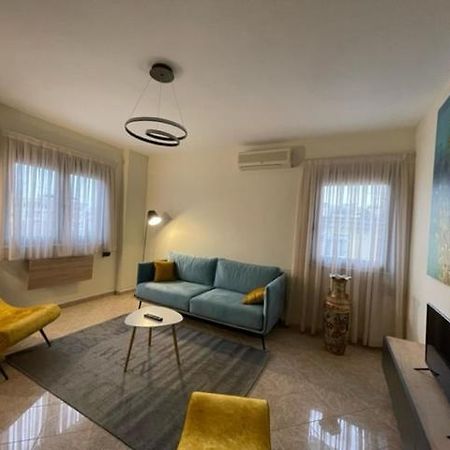 Evendum Central Apartment 1 Tiranë Ngoại thất bức ảnh
