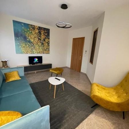 Evendum Central Apartment 1 Tiranë Ngoại thất bức ảnh